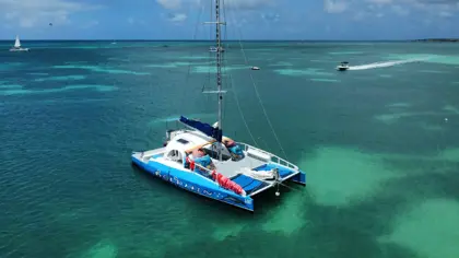 Catamaran-Snorkeling-7